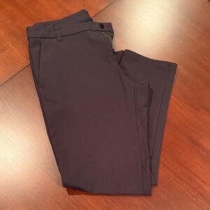 Lululemon black commission pant. 33X32.